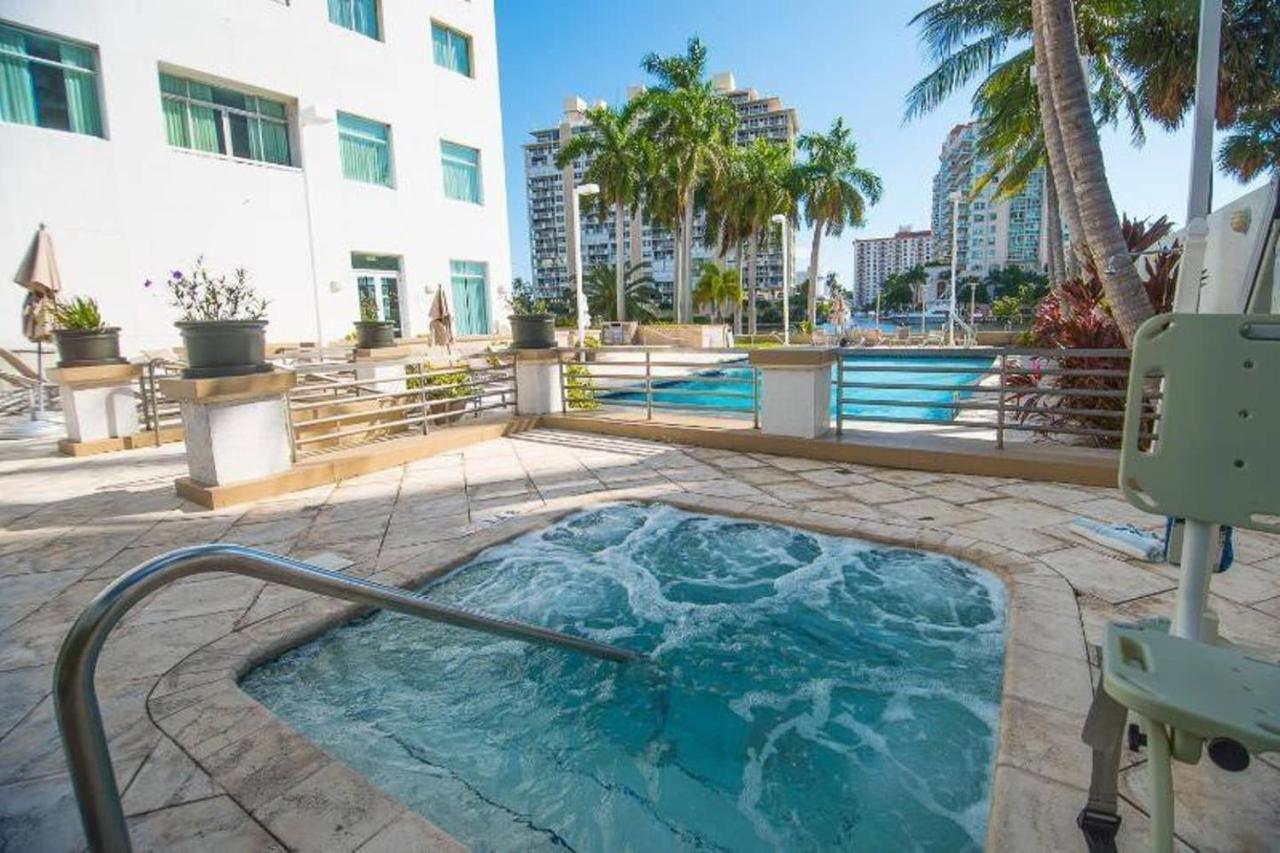 Waterview Condo- Spacious 2 Bedroom - Central - Steps To Beach Fort Lauderdale Buitenkant foto